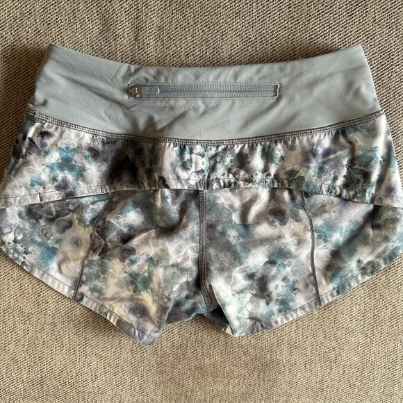 Lululemon Speed Up Short *2.5" Kaleidofloral Multi/Blue Cast - Picture 3 of 5